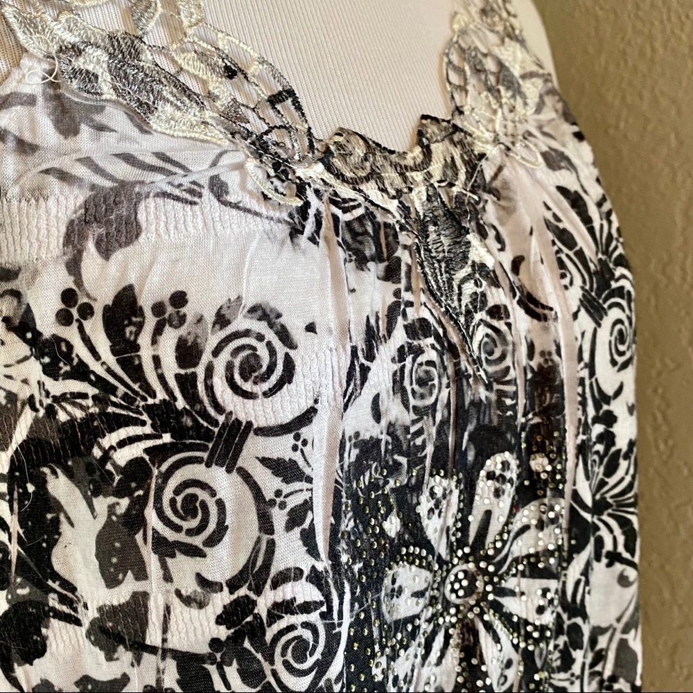 EUC Mind Code Embellished Lace Racerback Tank, M - Picture 6 of 13